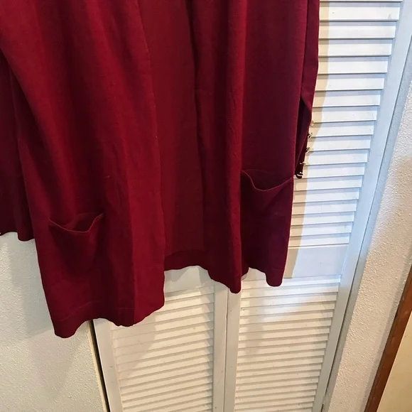 JM Collection Deep Red Open-Front Cardigan - Picture 4 of 8